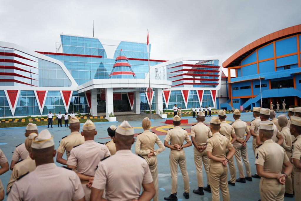 Upacara Hari Kebangkitan Nasional ke-166 Tahun di Politeknik Penerbangan Jayapura