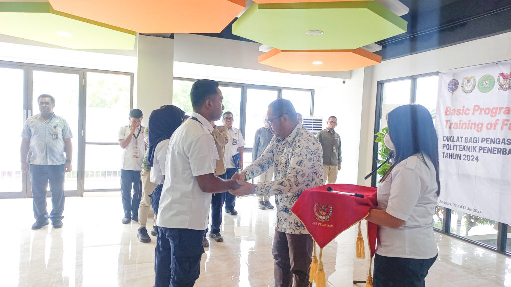 Pembukaan Diklat Bagi Pengasuhan Mahasiswa/i Politeknik Penerbangan Jayapura