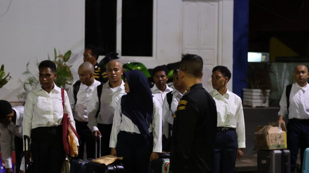 Kedatangan Calon Mahasiswa Baru di Kampus Humanis Politeknik Penerbangan Jayapura